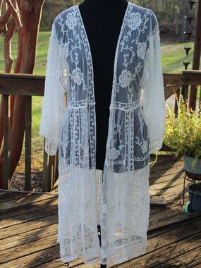 Elegant Kimono Wrap NWT Ivory Cream Lace Festiva Beach Swim Coverup Boudoir Robe